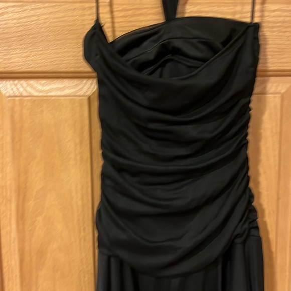 Windsor black sharkbite halter dress - Picture 6 of 13